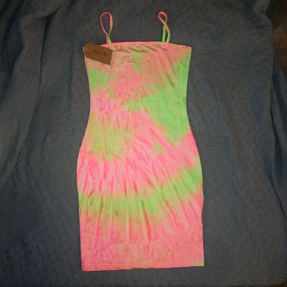 Juniors Sundress Size Small New with Tags 70s Bodycon boho Tie Dye Resort